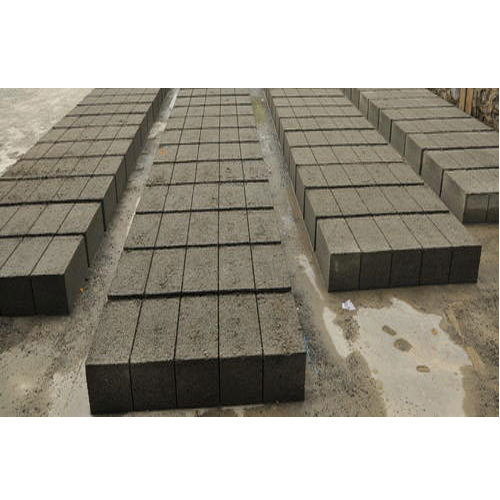 Ultimate layer, with 5 blocks of 6 inches molds, 150mm x 225mm x 450mm Nigeria standard. 